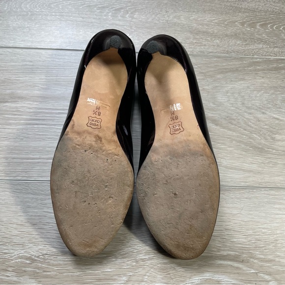 Patent leather burgundy Vaneli heels - Picture 3 of 4